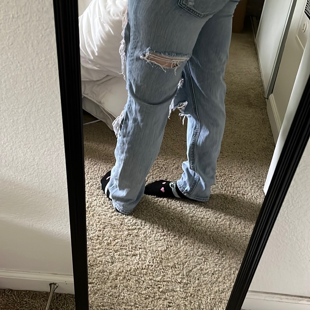 COPY - American Eagle “Tomgirl” ripped jeans - Picture 16 of 16